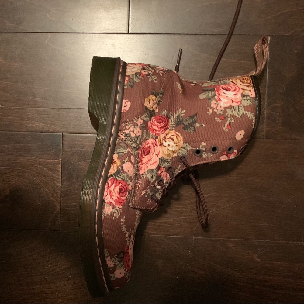 Dr. Marten Brown Floral Boots